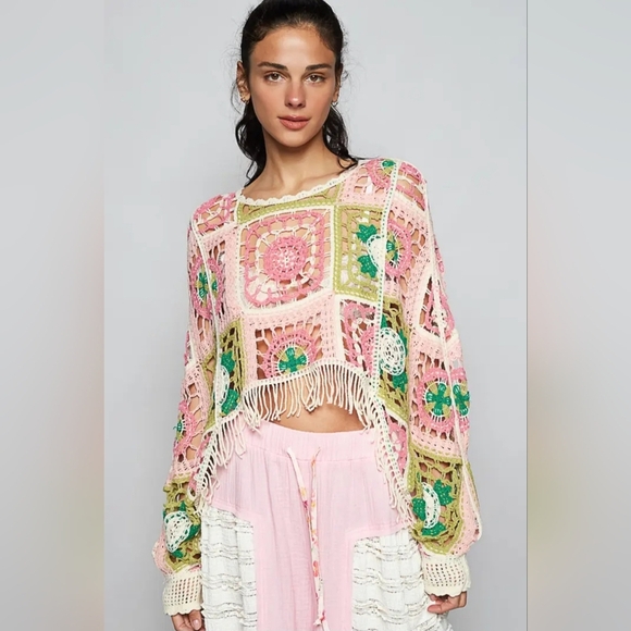 POL Round Neck Long Sleeve Crochet Cropped Fit Top Boho Festival Granny Square - Picture 4 of 5